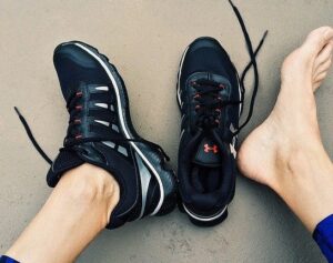 The Best Walking Shoes for Heel Pain